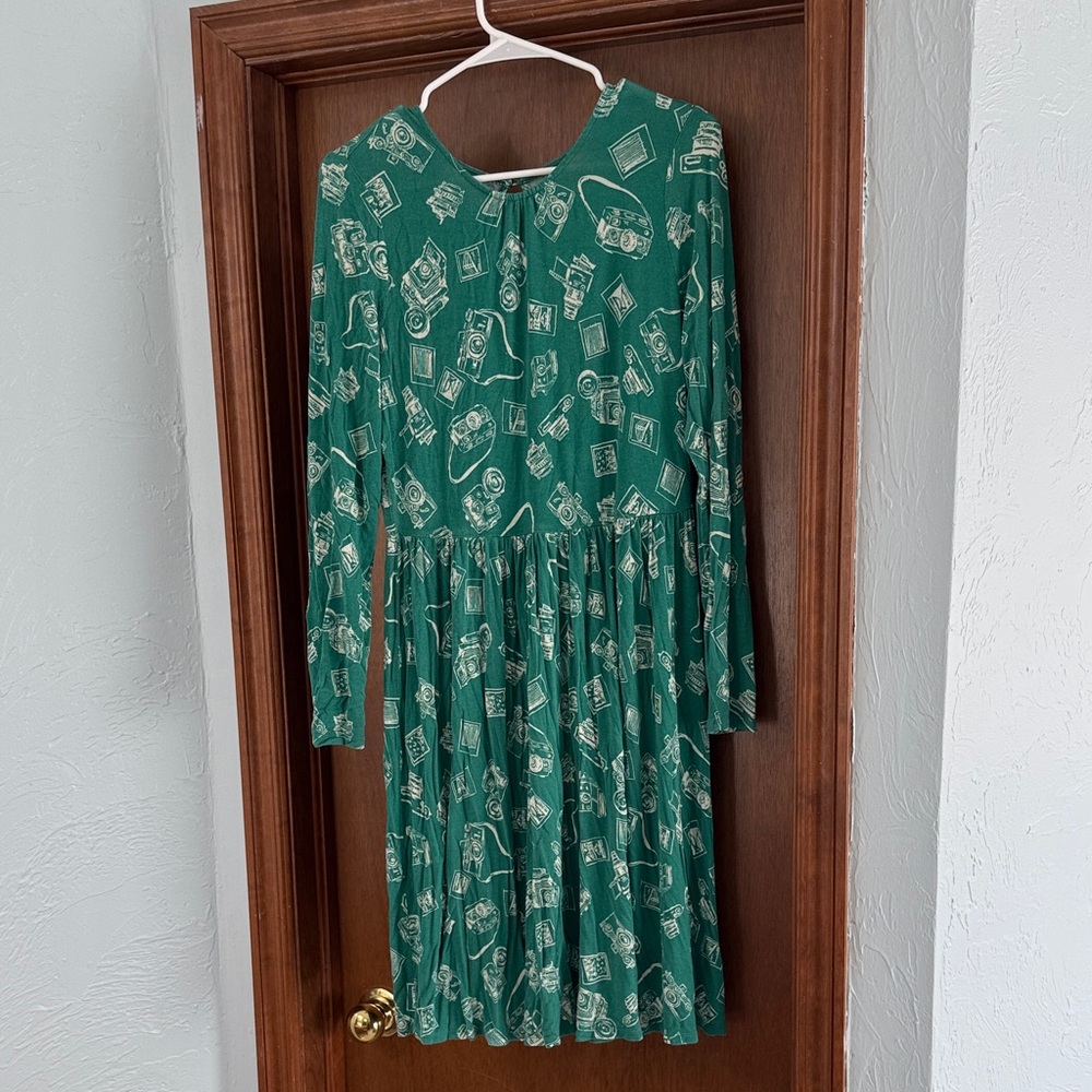ModCloth Vintage Camera Dress-Size L - Picture 2 of 6